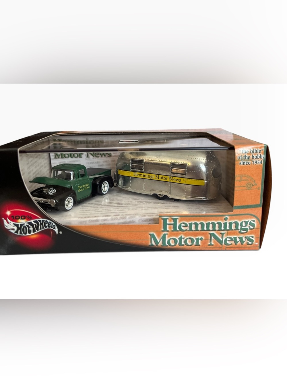 100% Hot Wheels Hemmings Motor News Limited Edition 1956 Ford Pickup + Airstream